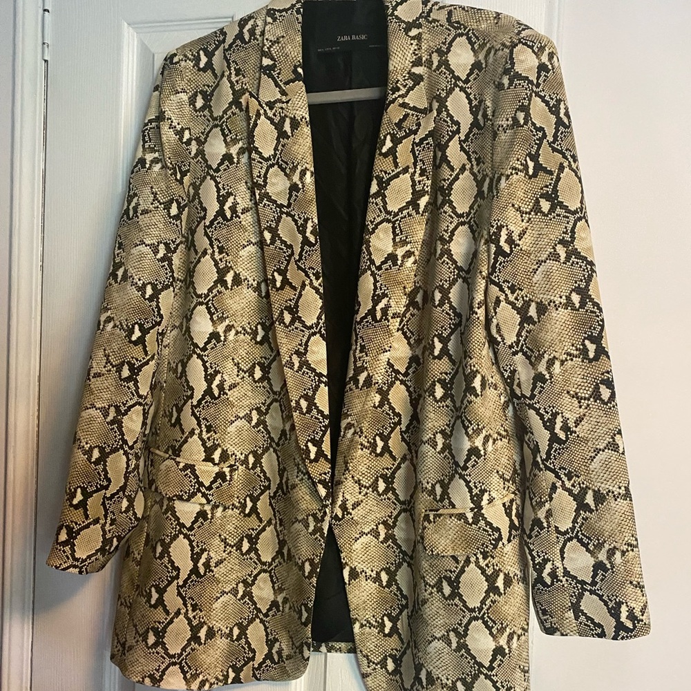 Zara snakeskin blazer sz Xl